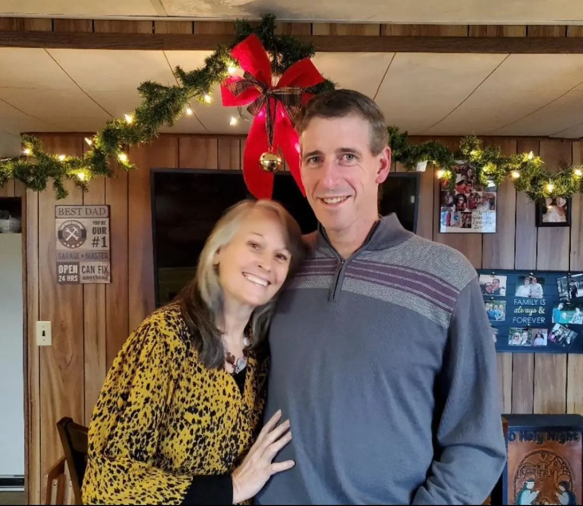 Tim and Bobbie Lee